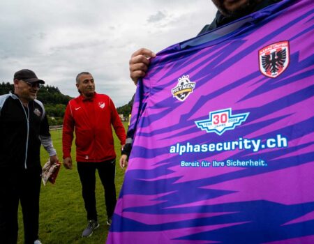 FC Türkyemspor Trikotübergabe | Alphasecurity